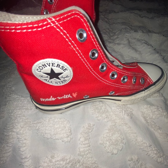 valentine red limit edition converse - Picture 4 of 5